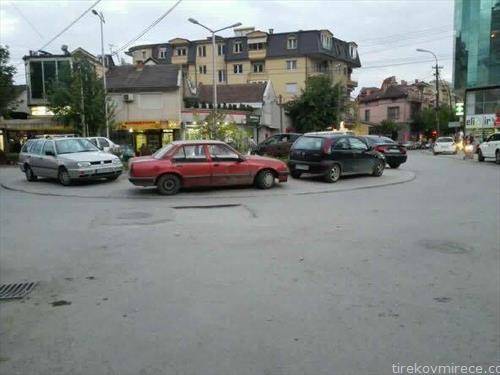 еве зошто служи кружниот тек во Тетово, за паркирање