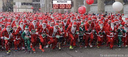 5173 лица облечени како Дедо Мраз стартуваат на трката во Мадрид, што е Гинисов рекорд