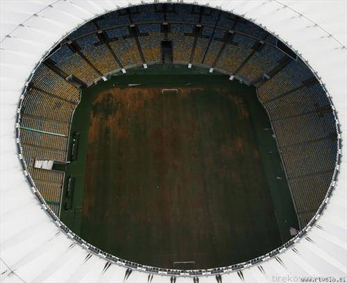 стадионот  маракана во Рио затворен и пропаѓа
