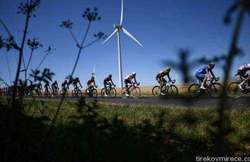 велосипедисти на трката Тур д франс