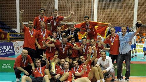 репрезентацијата на  Црна   Гора  ја освои Европската  лига в  о одбојка, откако едвај  во полуфиналето ја победи Македонија 