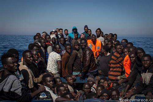 мигрантите од африка масовно бегаат за Европа