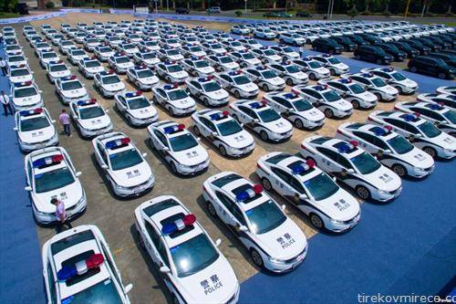 полициски коли се подготвуваат за самитот Г-20 кој наскоро ќе се одржи во Кина