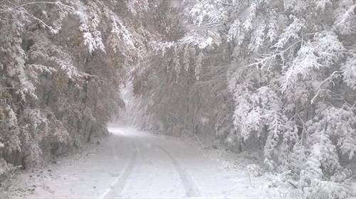 падна првиот снег годинава  на Велебит, Далмација