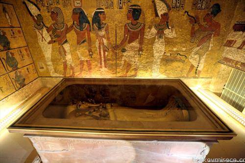 Новите радарски истражувања покажале дека во гробницата на фараонот Тутанкамон нема скриени соби
