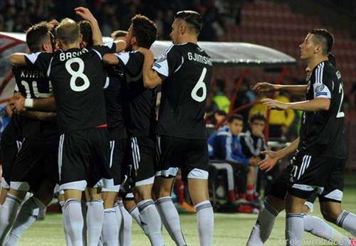 албанските фудбалери се радуваат на пласманот на ЕП