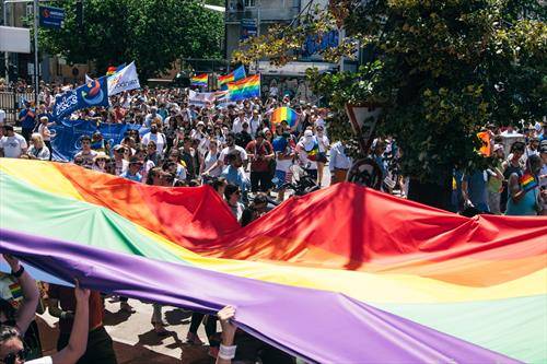 прада на гордоста во Скопје