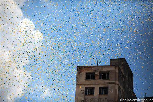 во Рио за  Нова година се   пуштени 50  илјади балони