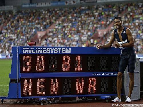 јужноафриканецот  Вајд Бан Никерк постави нов светски рекорд на 400 м