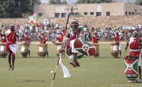 припадниците на Буруџума племето го  слават Денот на независноста на Бурунди