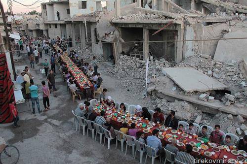ифтар вечерав во разрушениот дел ан Дамаск Сирија