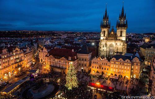 како се украсуваат градовите низ светот за Нова Година, Прага