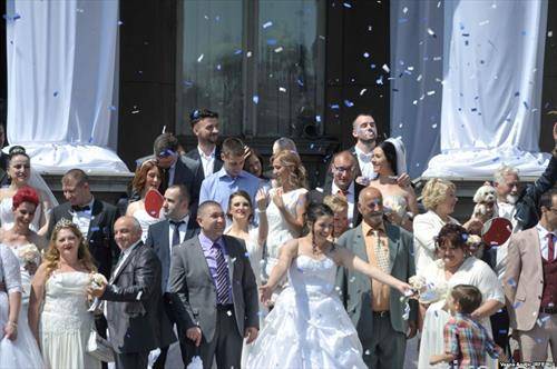 колективна граѓанска венчавка во Белград  со 50 парови