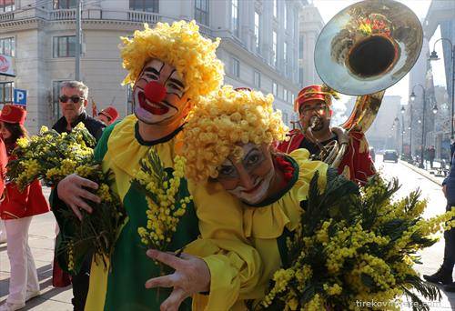 Херцег Нови го одбележа празникот на мимозите во Скопје