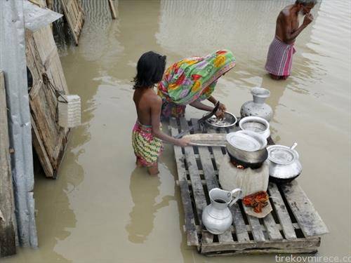 како се готви во поплавениот дел на бангладеж