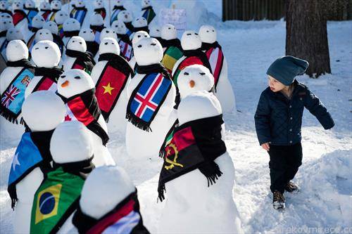 давос со снешковци на сите земји учеснички на светскиот економски форум